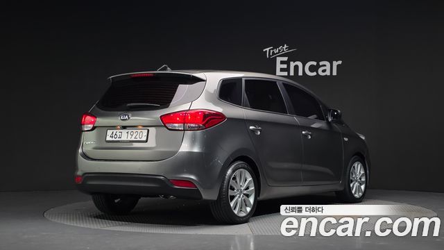 Kia Carens из Кореи Encar