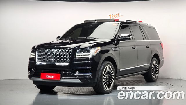 Lincoln Navigator 3.5L Black Label — пробег 78 590 км — фото 1 из 5
