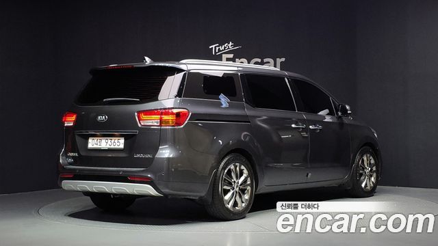 Kia Carnival из Кореи Encar