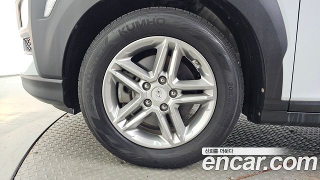 Hyundai Kona из Кореи Encar