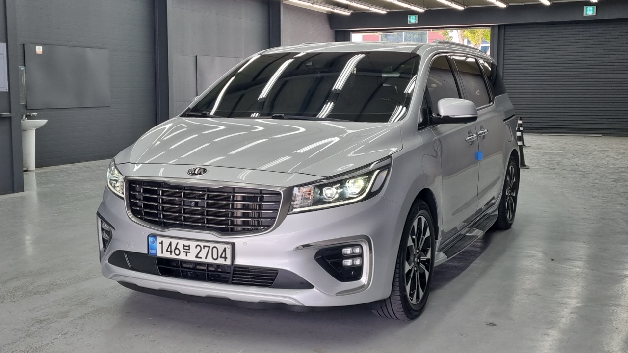 Kia Carnival из Кореи Encar