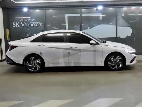 Hyundai AVANTE 1.6 Inspiration — пробег 16 363 км — фото 3 из 5