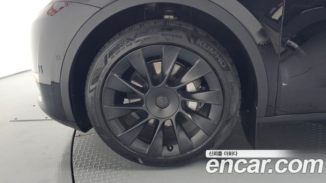 Tesla Model Y Standard Range RWD — пробег 50 991 км — фото 5 из 5