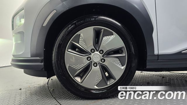 Hyundai Kona Premium — пробег 229 113 км — фото 5 из 5
