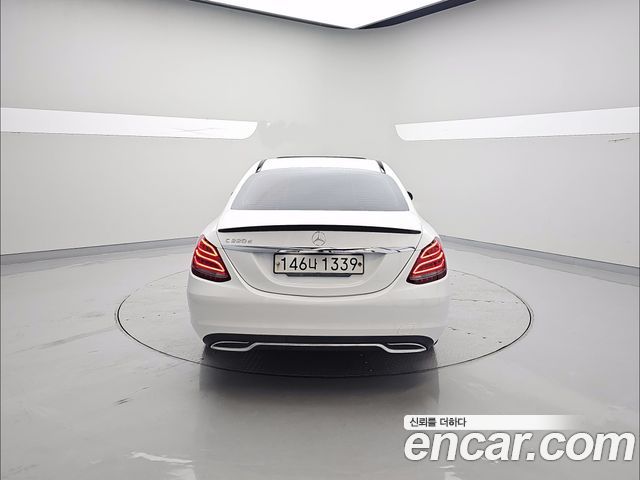 Mercedes-Benz C-Class C220 d Avantgarde — пробег 85 039 км — фото 4 из 5