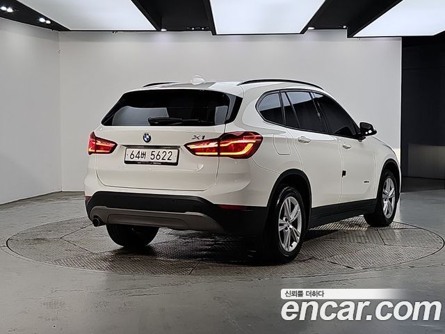 BMW X1 xDrive 18d — пробег 87 365 км — фото 4 из 5