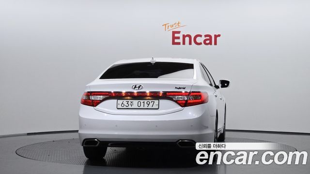 Hyundai Grandeur Premium — пробег 210 321 км — фото 4 из 5