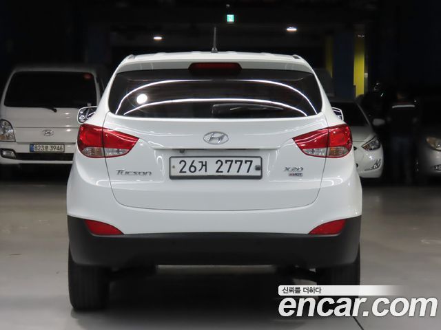 Hyundai Tucson Diesel 2WD X20 Luxury — пробег 182 878 км — фото 4 из 5