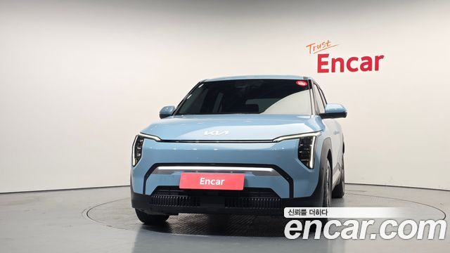 Kia EV3 Long Range 2WD AIr — пробег 12 268 км — фото 3 из 5