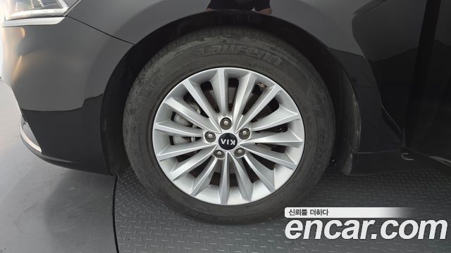 Kia K7 из Кореи Encar