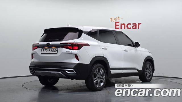 Kia Seltos из Кореи Encar