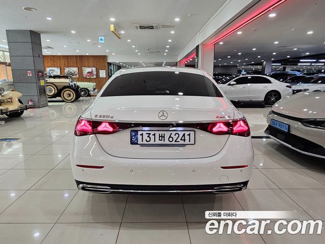Mercedes-Benz E-Class из Кореи Encar