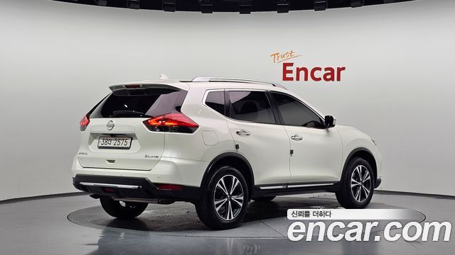 Nissan X-Trail 2.5 4WD — пробег 96 893 км — фото 2 из 5