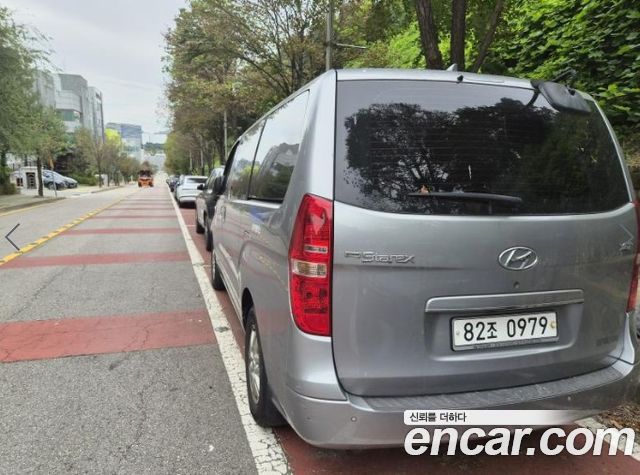 Hyundai Starex Van 3-Seater Smart — пробег 259 000 км — фото 2 из 5