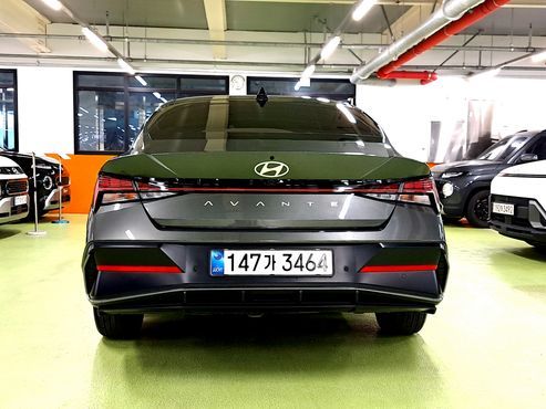 Hyundai AVANTE 1.6 Inspiration — пробег 6 102 км — фото 4 из 5