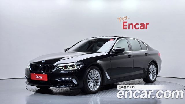 BMW 5-Series 530i Luxury Plus — пробег 32 450 км — фото 1 из 5