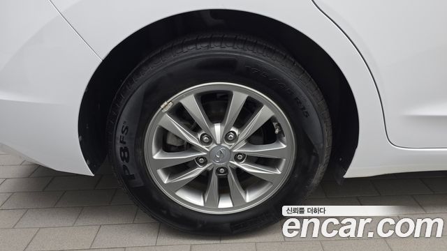Hyundai AVANTE 1.6 Smart — пробег 39 868 км — фото 5 из 5