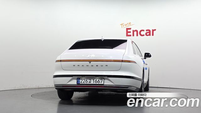 Hyundai Grandeur Premium — пробег 75 299 км — фото 4 из 5