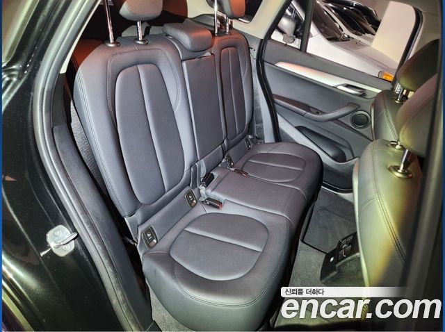 BMW X1 xDrive 18d Joy — пробег 64 877 км — фото 4 из 5