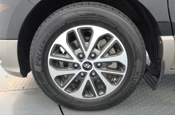 Hyundai Starex Urban 9-Seater Exclusive — пробег 118 222 км — фото 5 из 5
