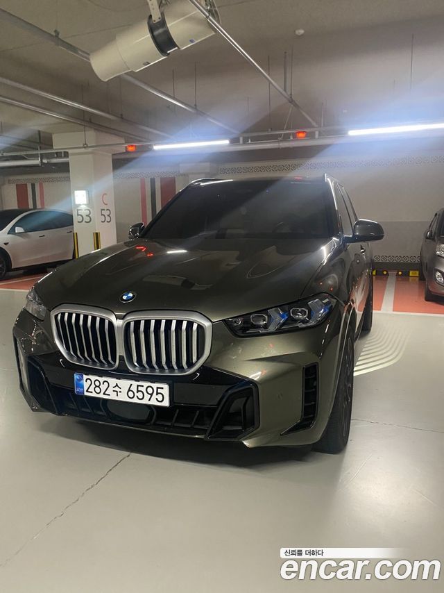 BMW X5 xDrive 30d M Sport — пробег 5 300 км — фото 1 из 5