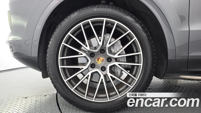 Porsche Cayenne 3.0 — пробег 96 799 км — фото 5 из 5