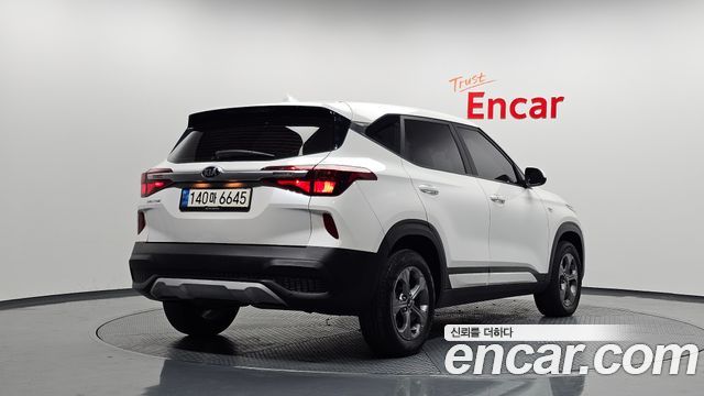 Kia Seltos из Кореи Encar