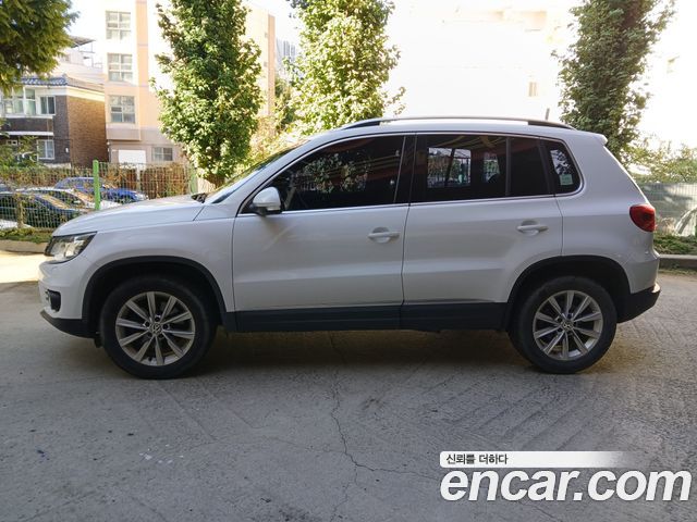 Volkswagen Tiguan 2.0 TDI Comfort 5N — пробег 183 000 км — фото 3 из 5