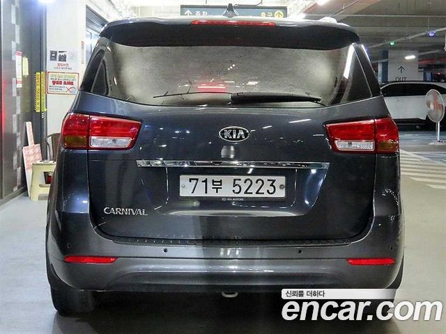 Kia Carnival 11-seater Prestige — пробег 179 315 км — фото 5 из 5