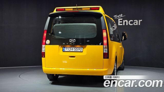 Hyundai Staria из Кореи Encar