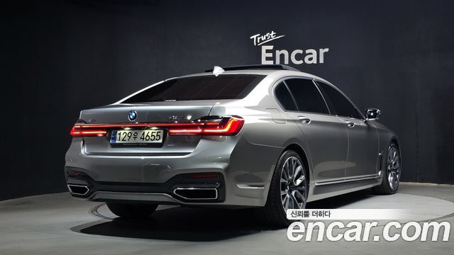 BMW 7-Series 730Ld xDrive M Sport — пробег 64 899 км — фото 2 из 5
