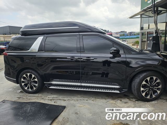 Kia Carnival Diesel 9-Seater Hi-Limousine Signature — пробег 288 000 км — фото 2 из 5