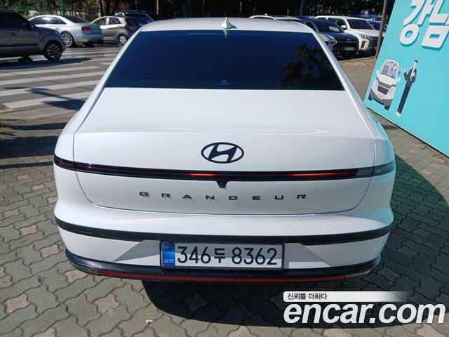 Hyundai Grandeur 2,5 Gasoline 2WD Honors — пробег 2 587 км — фото 3 из 5