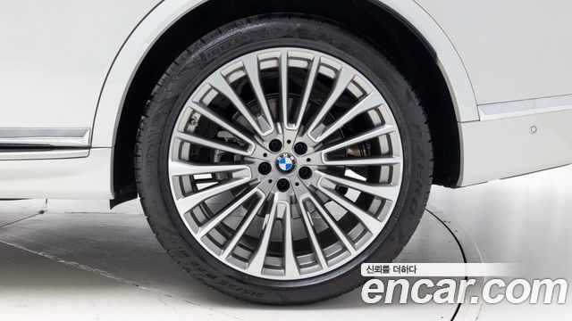 BMW X7 xDrive 40i Design Pure Excellence 6-Seater — пробег 11 219 км — фото 5 из 5