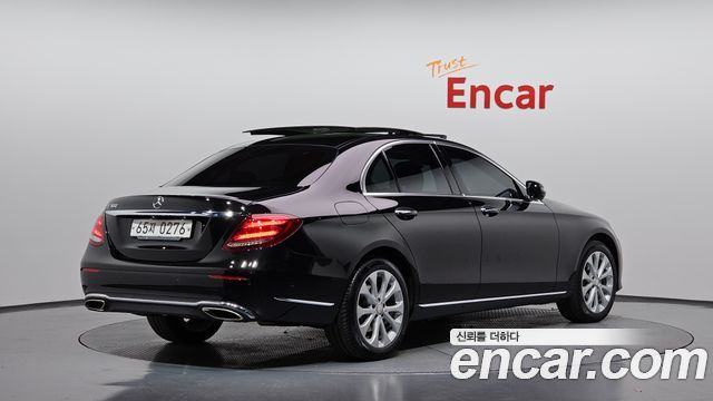 Mercedes-Benz E-Class E300 Exclusive — пробег 42 215 км — фото 2 из 5