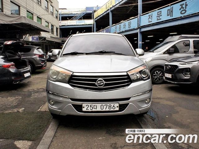 Ssangyong KORANDO 4WD TX 9-seater — пробег 76 848 км — фото 1 из 5