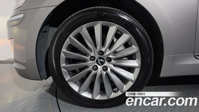 Hyundai Equus из Кореи Encar