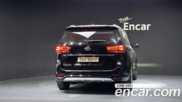 Kia Carnival из Кореи Encar