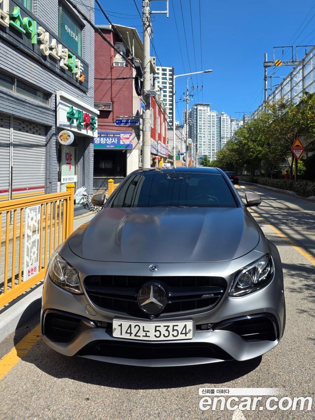 Mercedes-Benz E-Class E63 AMG 4MATIC+ — пробег 57 000 км — фото 3 из 5