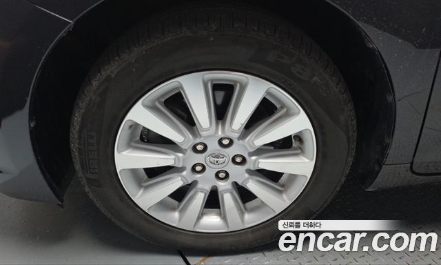 Toyota Sienna 3.5 AWD — пробег 95 634 км — фото 5 из 5