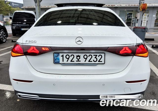Mercedes-Benz E-Class E200 Avantgarde — пробег 54 237 км — фото 3 из 5